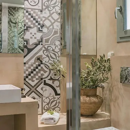 Wonderful Kefalonia Lenalee 2 Bedrooms Seafront Villa *