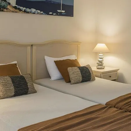 Wonderful Kefalonia Lenalee 2 Bedrooms Seafront ヴィラ アソス