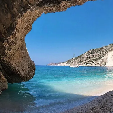 Wonderful Kefalonia Lenalee 2 Bedrooms Seafront * アソス