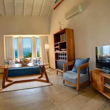 Wonderful Kefalonia Lenalee 2 Bedrooms Seafront * أسوس